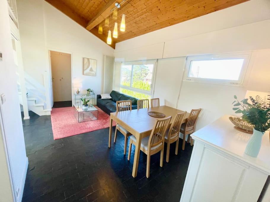 Beau Loft En Duplex Proche Et Centre Cabourg